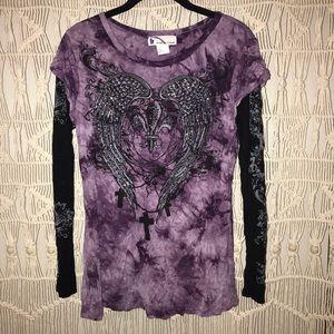 Angel-wing knit shirt with rhinestones